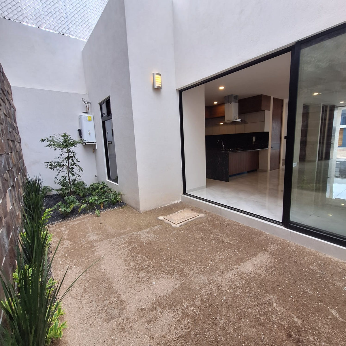 CASA EN VENTA EN MIRLOS ALTOZANO, MORELIA