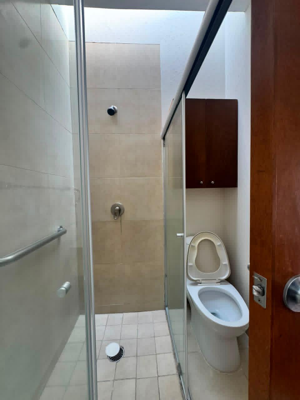 CASA EN RENTA EN RINCON DE LA MONTAÑA, MORELIA