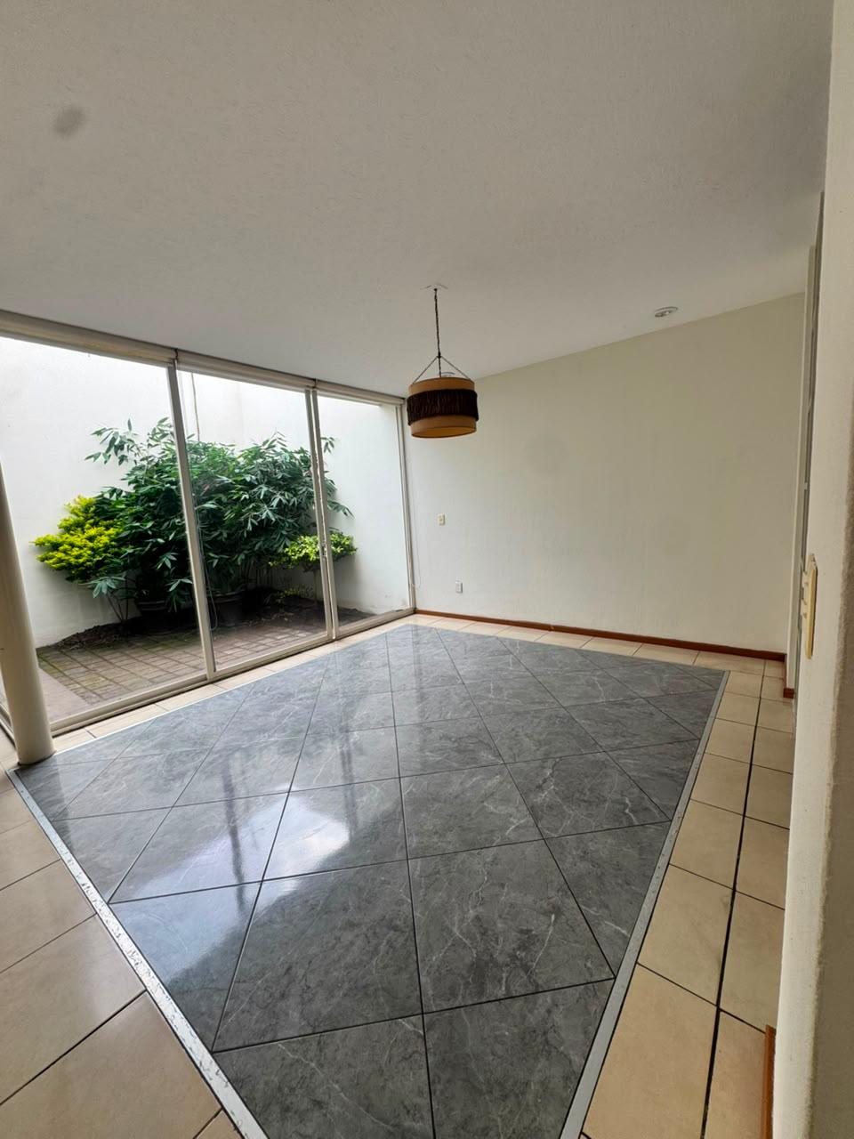 CASA EN RENTA EN RINCON DE LA MONTAÑA, MORELIA
