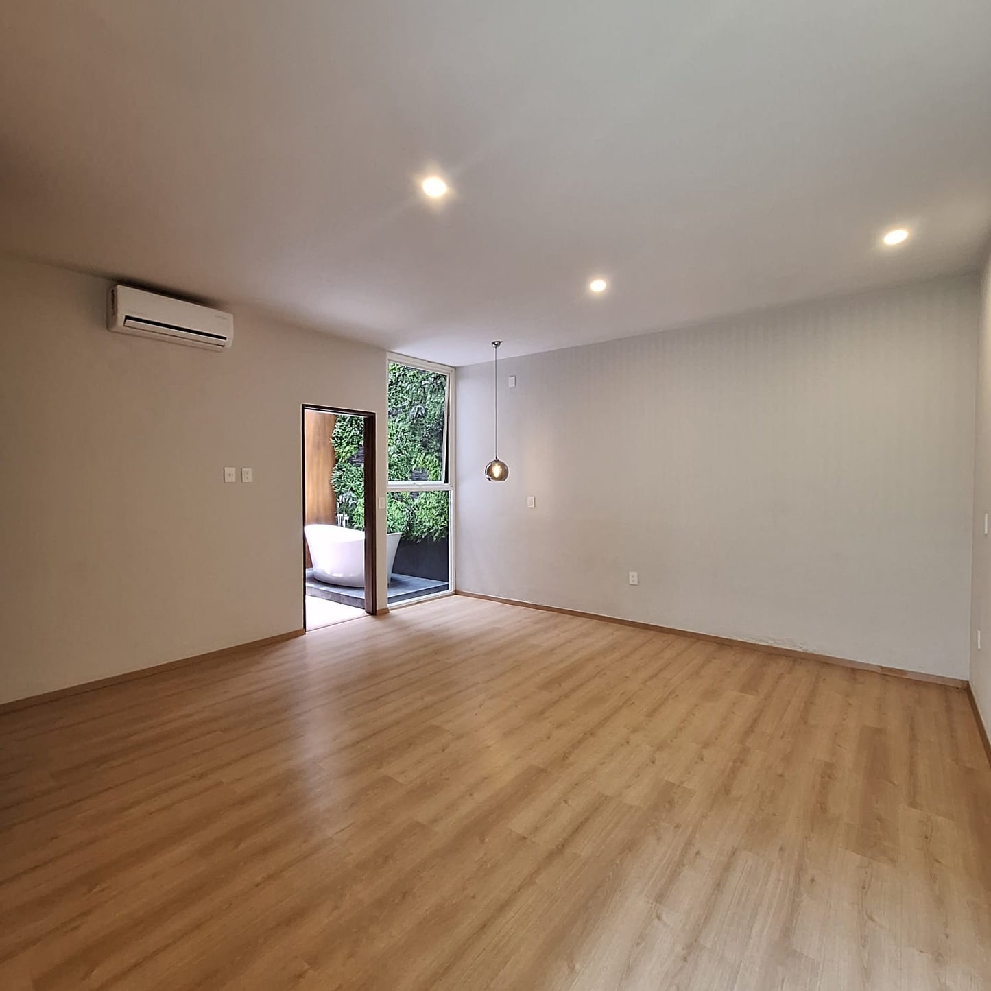 CASA RESIDENCIAL EN VENTA EN LOMAS DE LAS AMERICAS, MORELIA