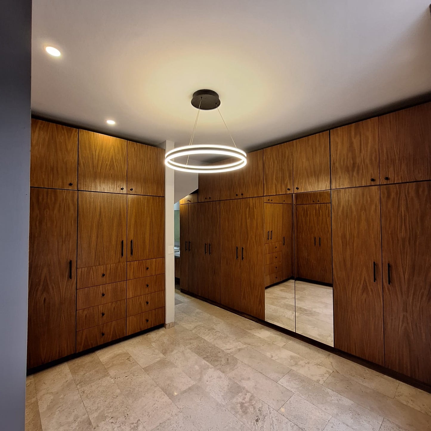 CASA RESIDENCIAL EN VENTA EN LOMAS DE LAS AMERICAS, MORELIA