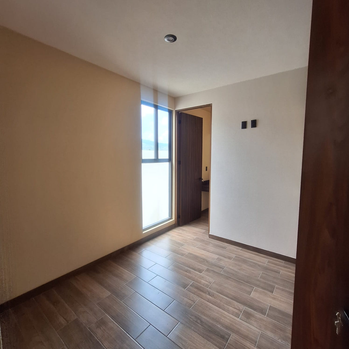 CASA EN VENTA EN LOS MIRASOLES, MORELIA