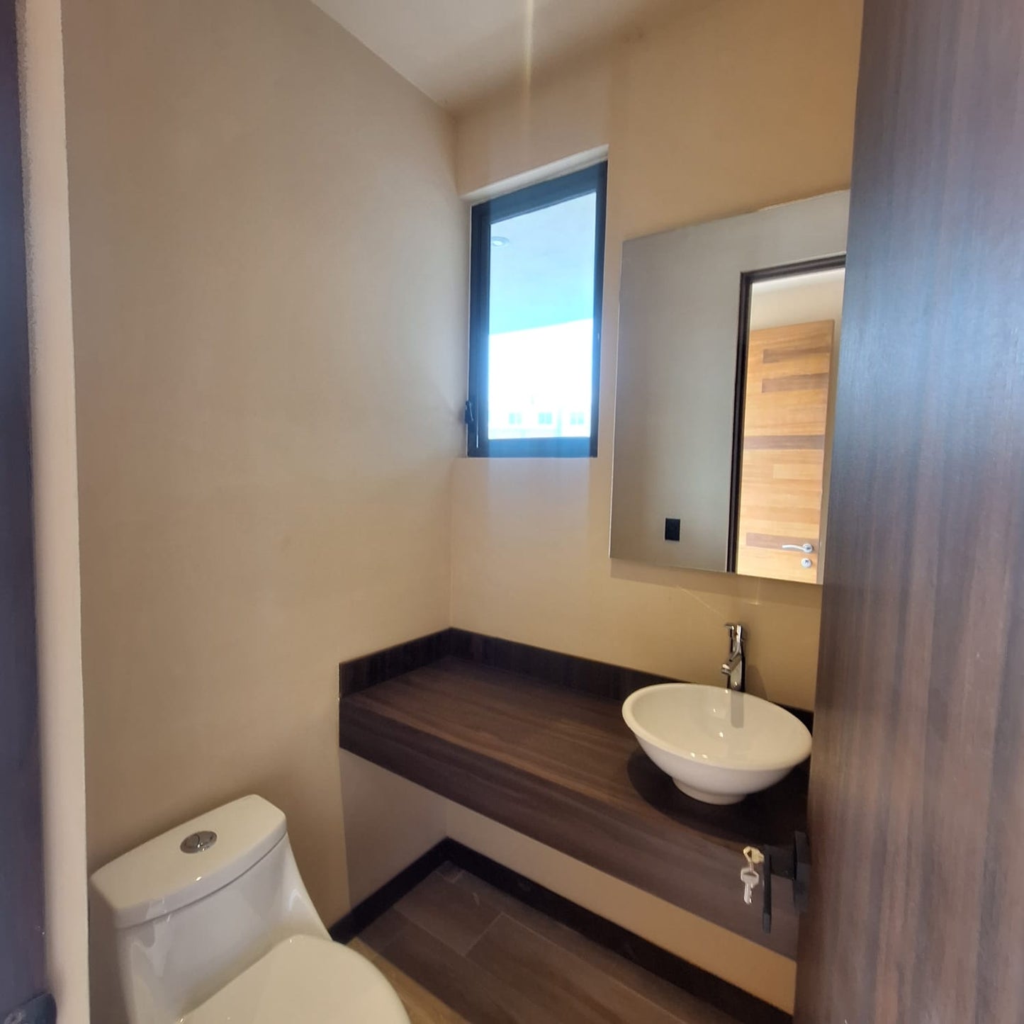 CASA EN VENTA EN LOS MIRASOLES, MORELIA
