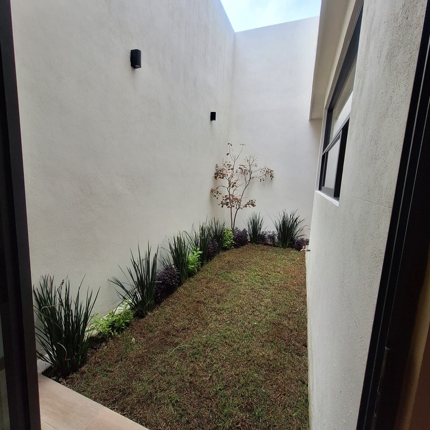 CASA EN VENTA EN LOS MIRASOLES, MORELIA