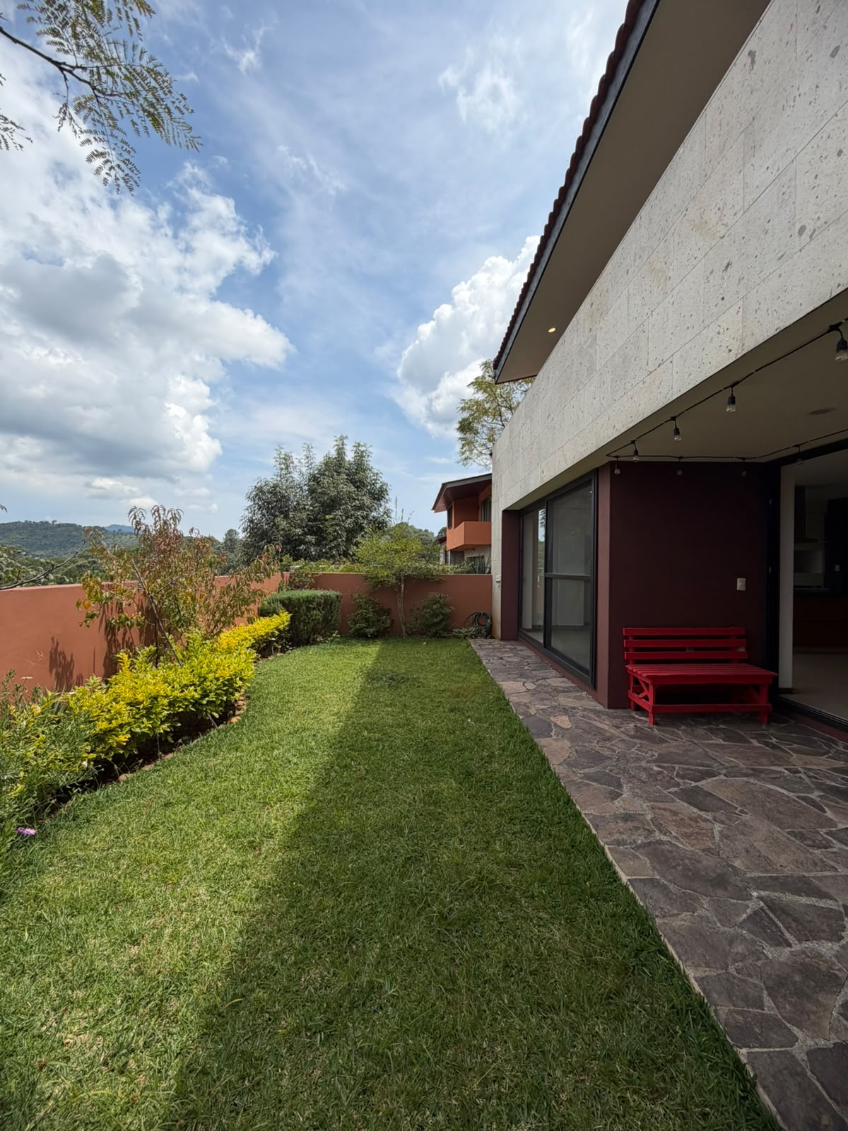 CASA EN VENTA EN CLUB Y DENTRO DEL CAMPO DE GOLF ALTOZANO, MORELIA