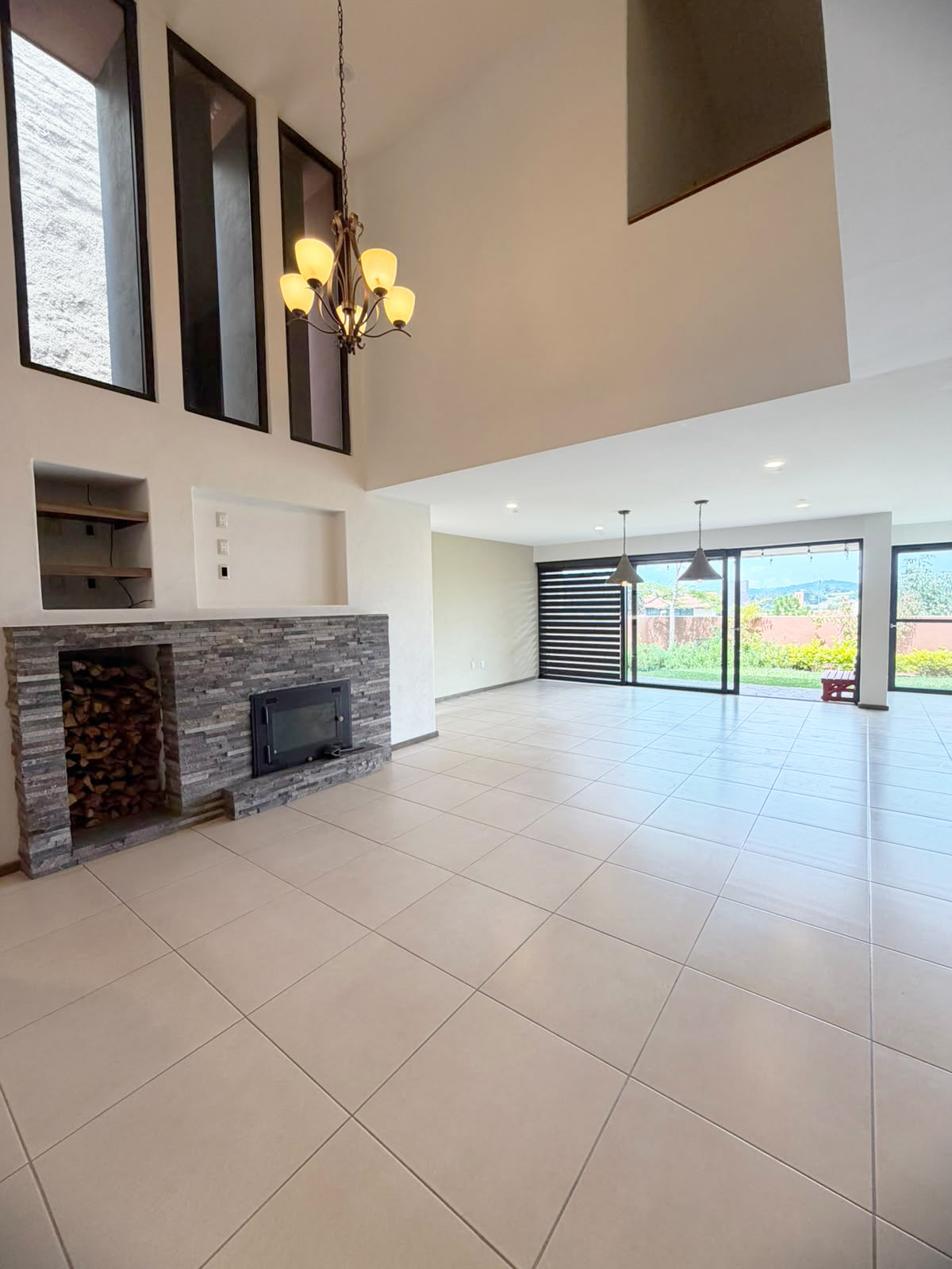 CASA EN VENTA EN CLUB Y DENTRO DEL CAMPO DE GOLF ALTOZANO, MORELIA