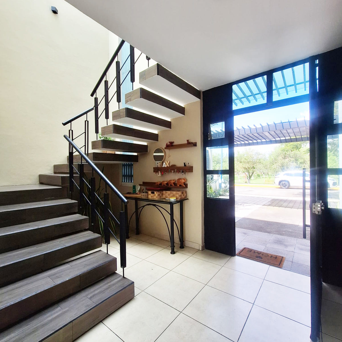 CASA EN VENTA EN HACIENDA DEL VALLE, MORELIA