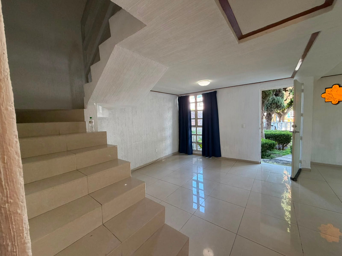 CASA EN VENTA EN ANA MARIA GALLAGA, MORELIA
