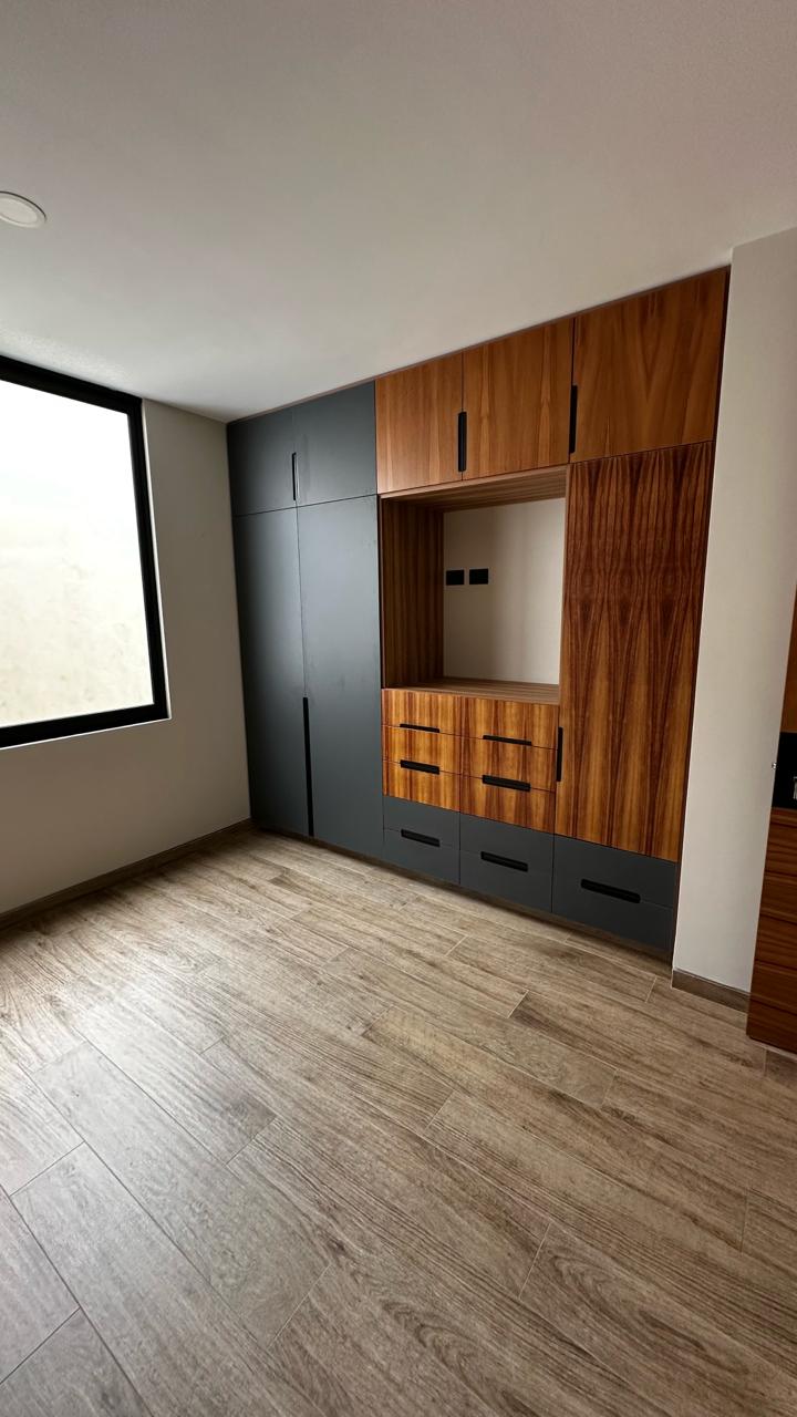 CASA EN VENTA SOBRE CALZADA LA HUERTA, MORELIA