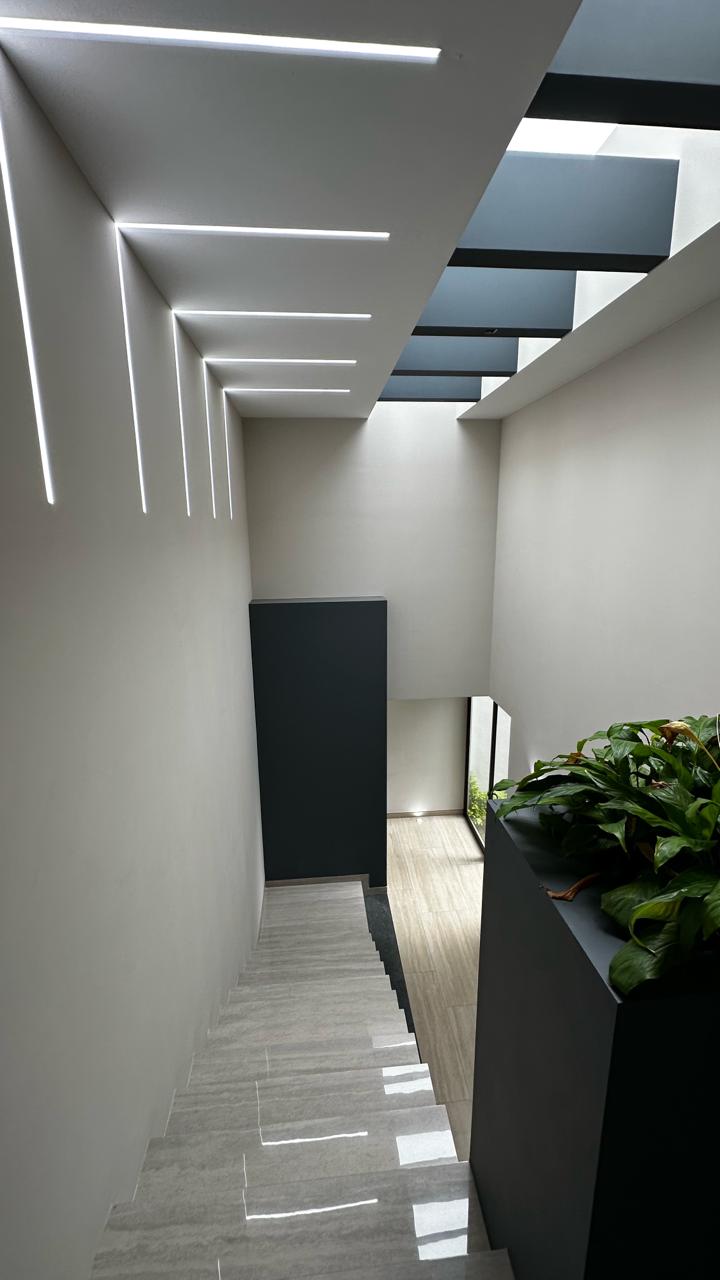 CASA EN VENTA SOBRE CALZADA LA HUERTA, MORELIA