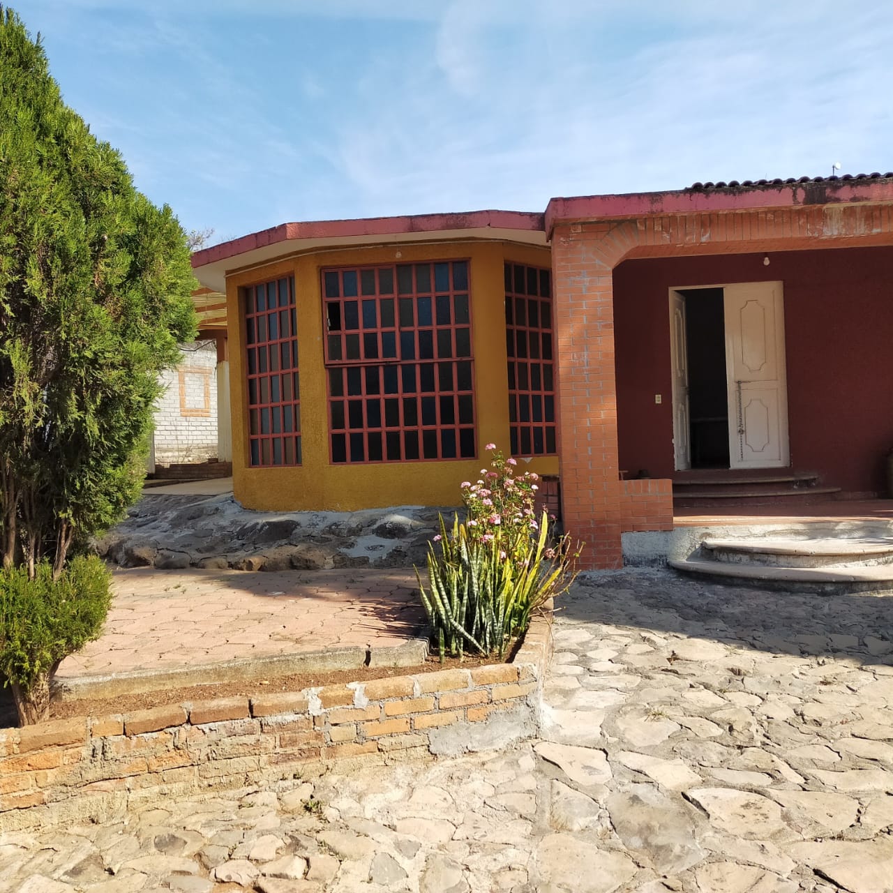 CASA DE UNA PLANTA EN VENTA EN FRACC HUERTOS AGUA AZUL, MORELIA