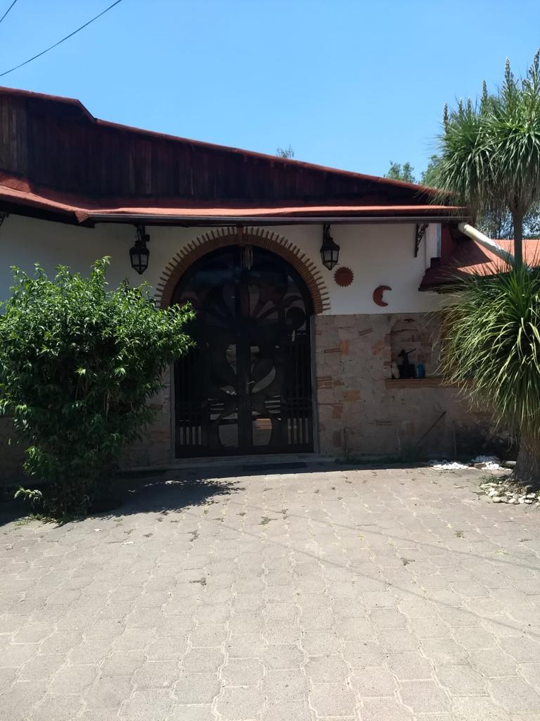 CASA EN VENTA EN ANTIGUA CARRETERA A PATZCUARO, MICH