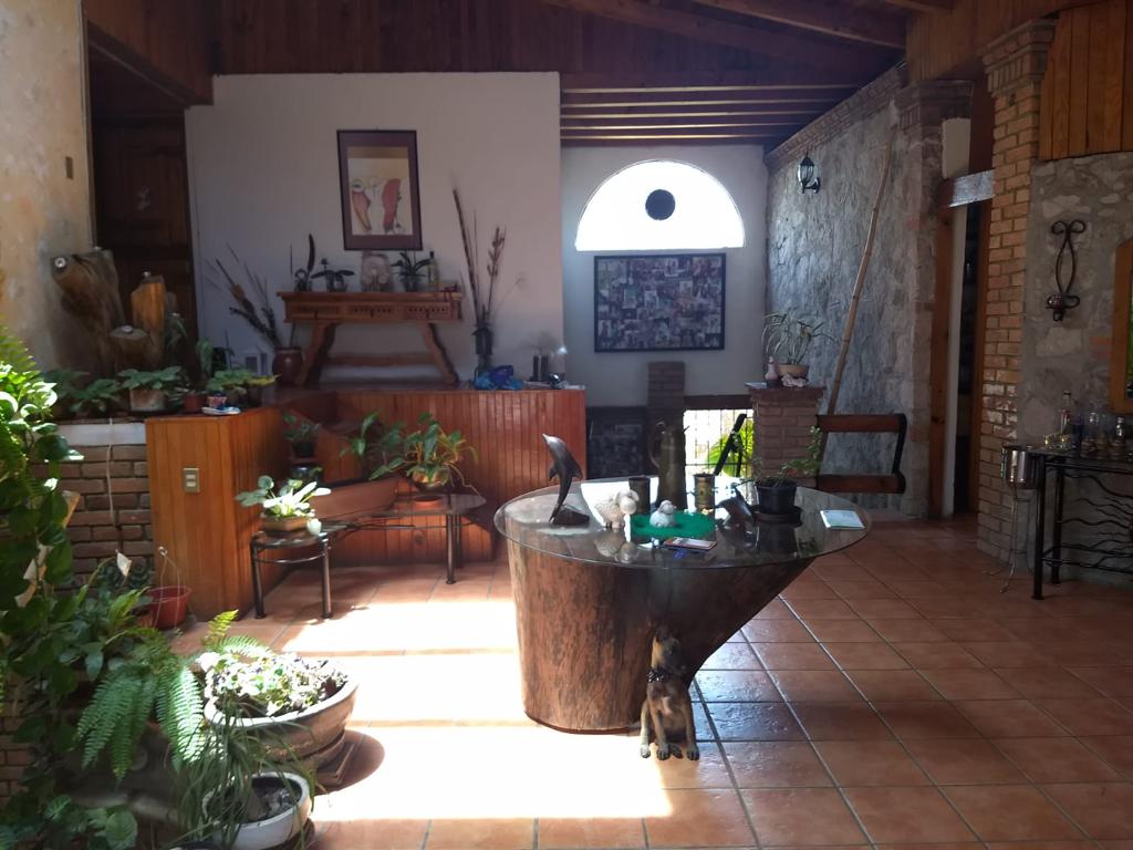 CASA EN VENTA EN ANTIGUA CARRETERA A PATZCUARO, MICH