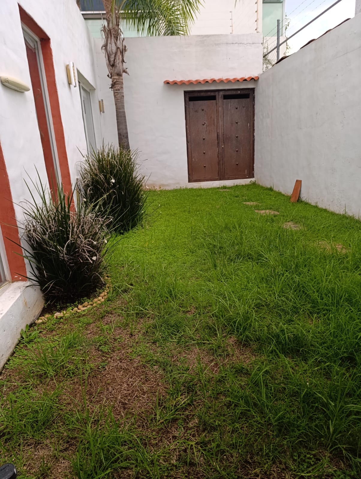 CASA DE UNA PLANTA EN VENTA EN EL FRACC. EL MONASTERIO ALTOZANO, MORELIA