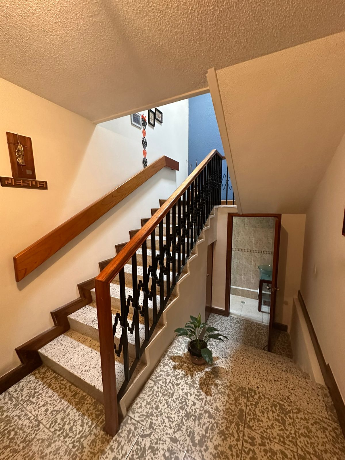 CASA EN VENTA EN CHAPULTEPEC ORIENTE, MORELIA