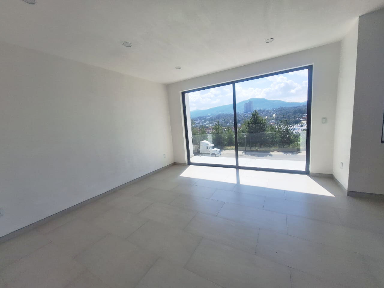 CASA EN VENTA EN RINCON DE LA MONTAÑA, MORELIA