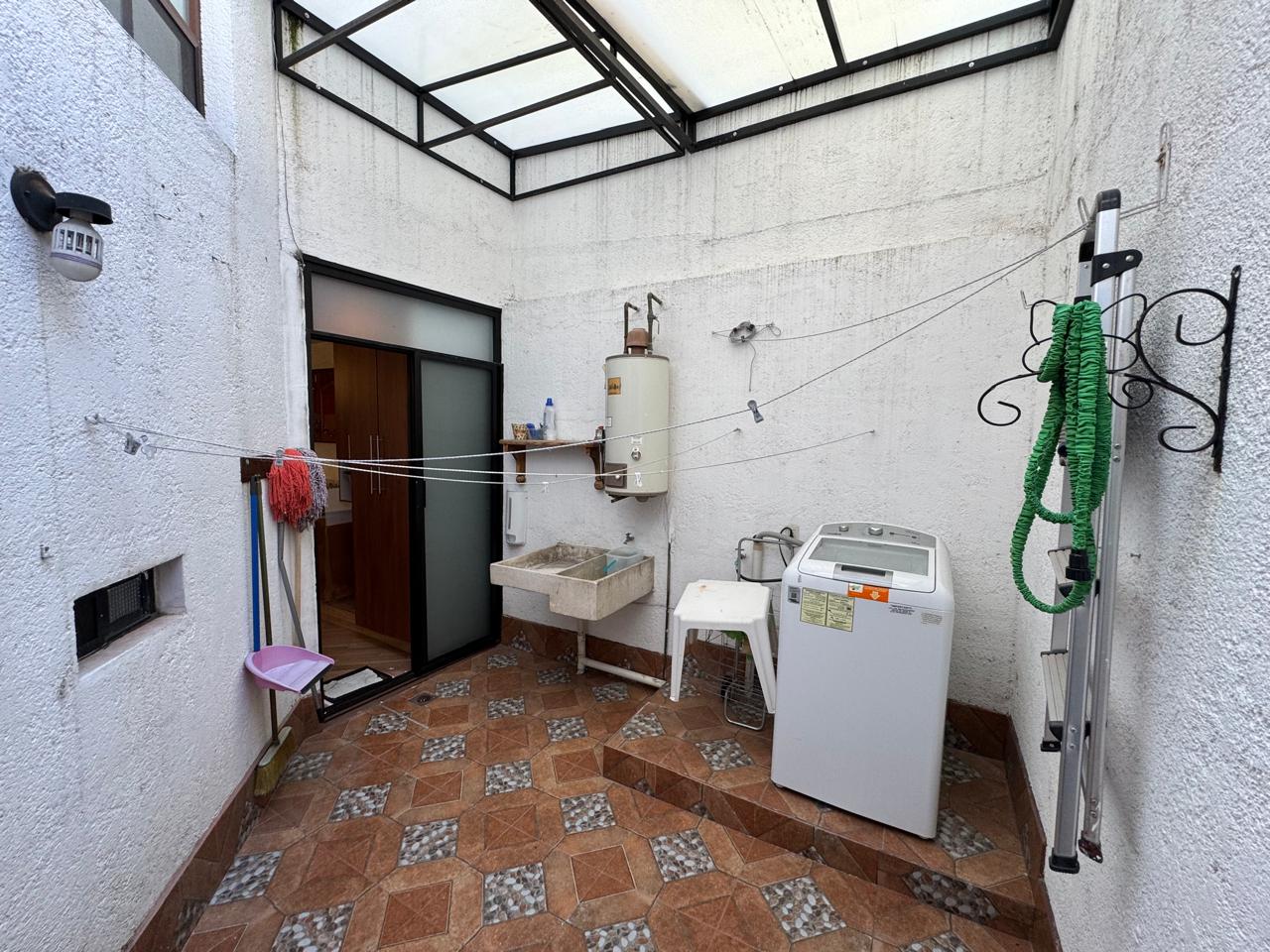 CASA EN VENTA EN CHAPULTEPEC ORIENTE, MORELIA
