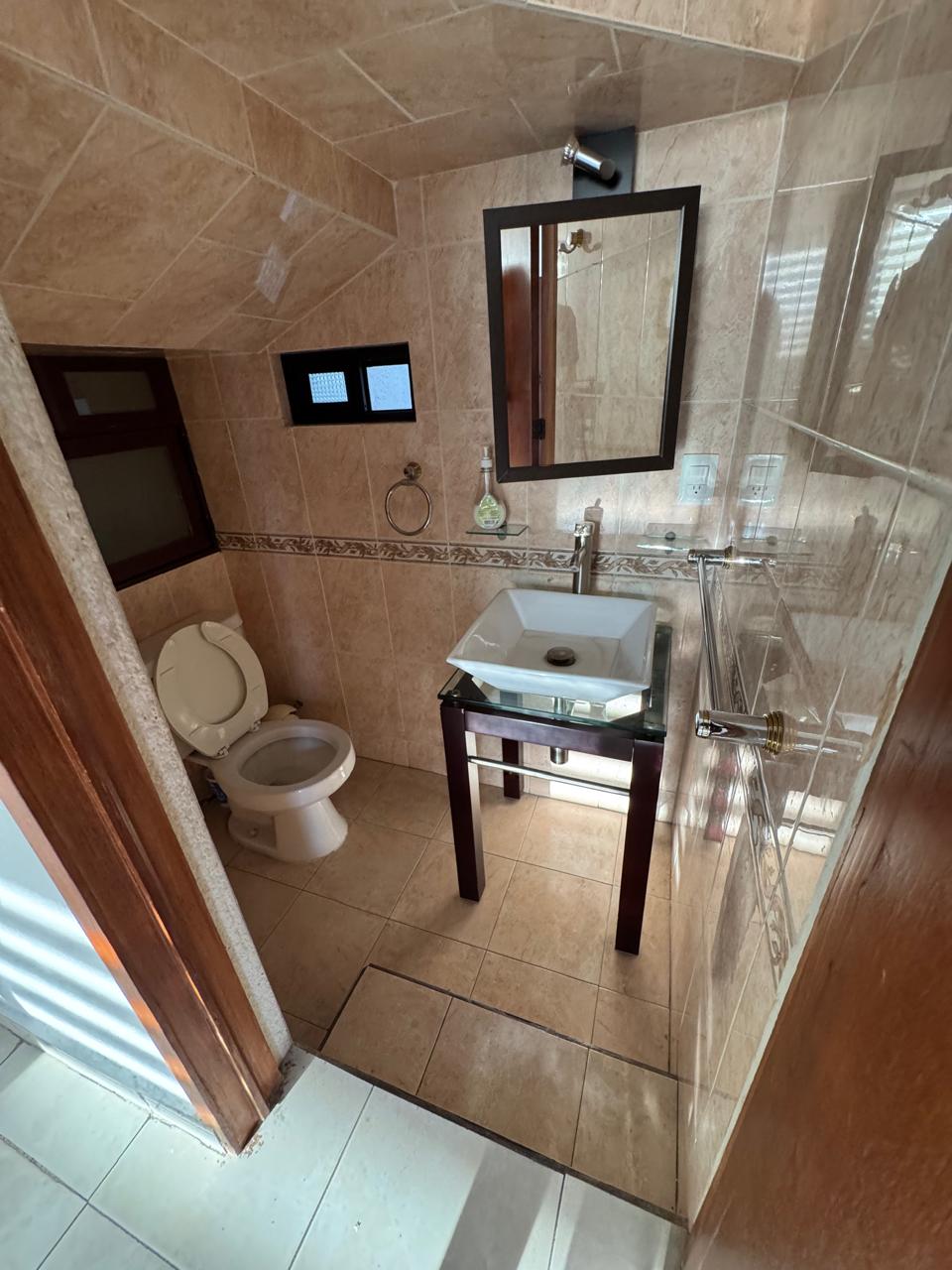 CASA EN VENTA EN CHAPULTEPEC ORIENTE, MORELIA