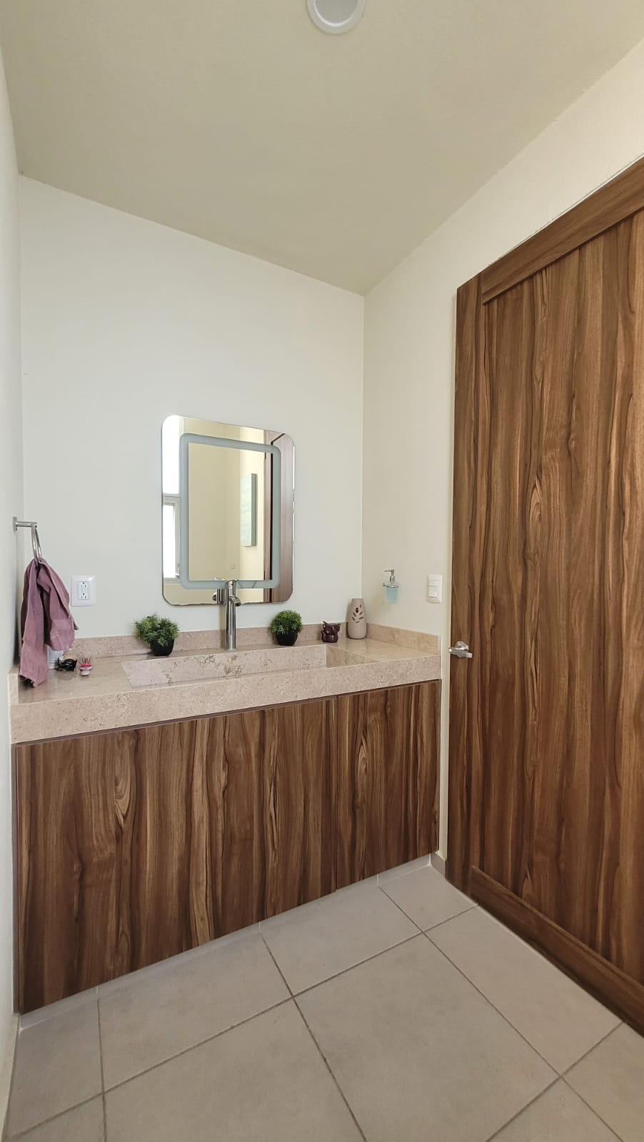CASA EN VENTA EN BOSQUES TRES MARIAS, MORELIA
