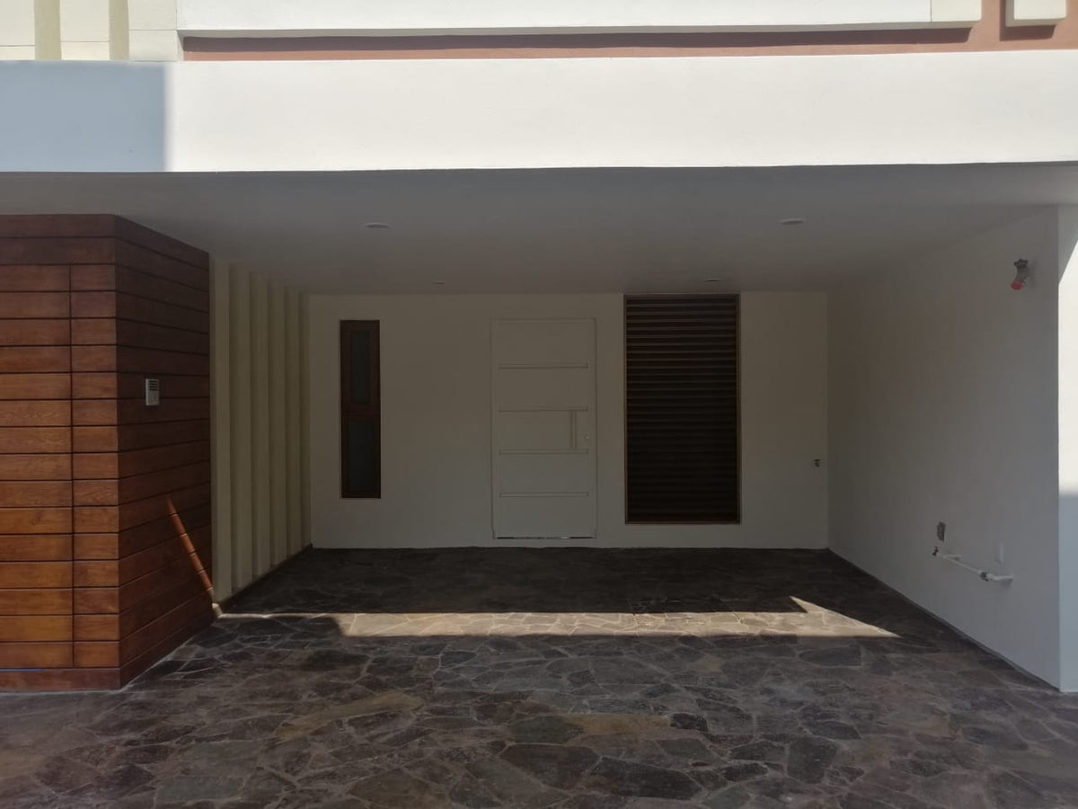 CASA EN VENTA EN VISTA BELLA, MORELIA