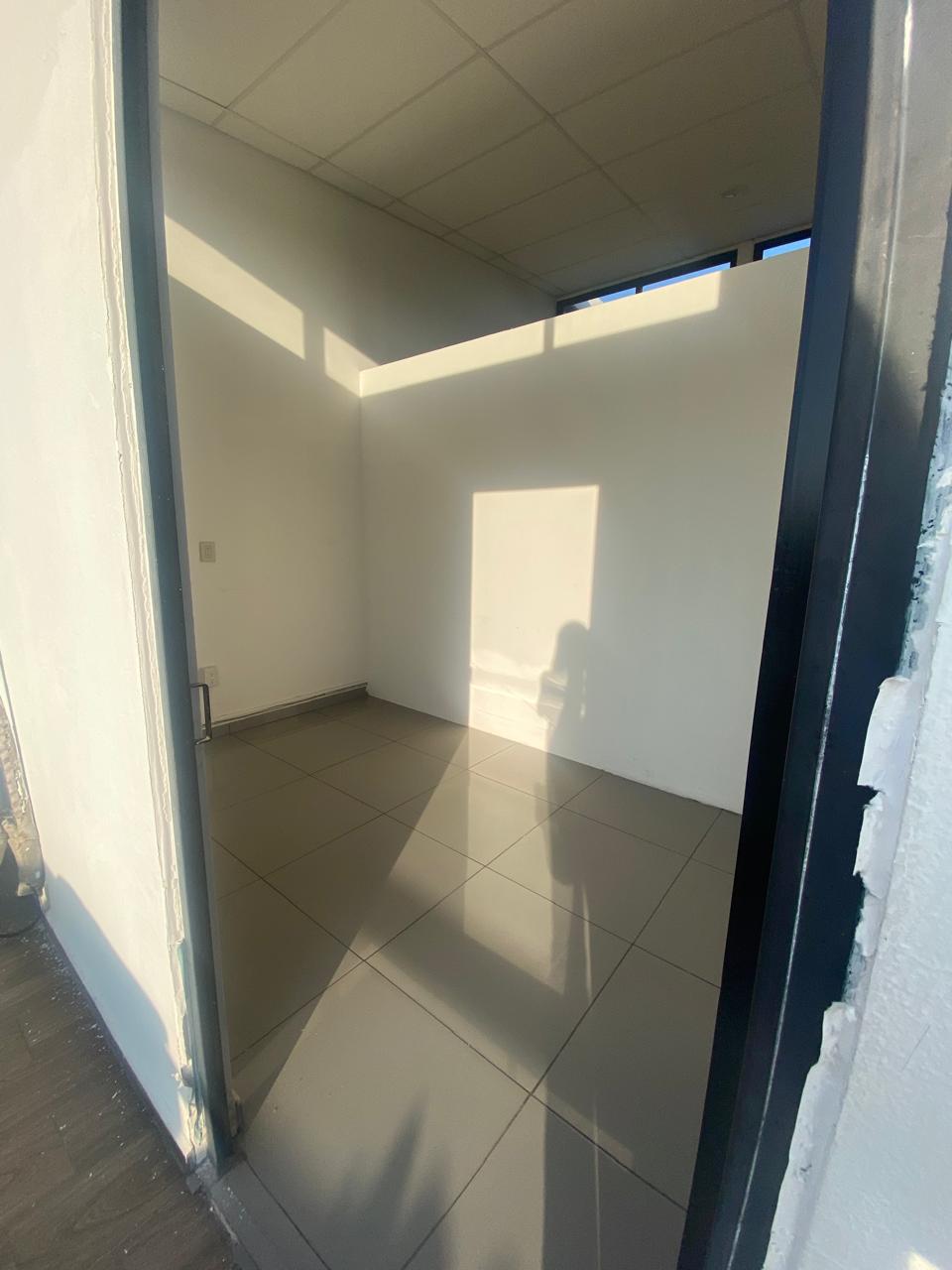 LOCAL COMERCIAL EN RENTA EN AVENIDA ACUEDUCTO, MORELIA