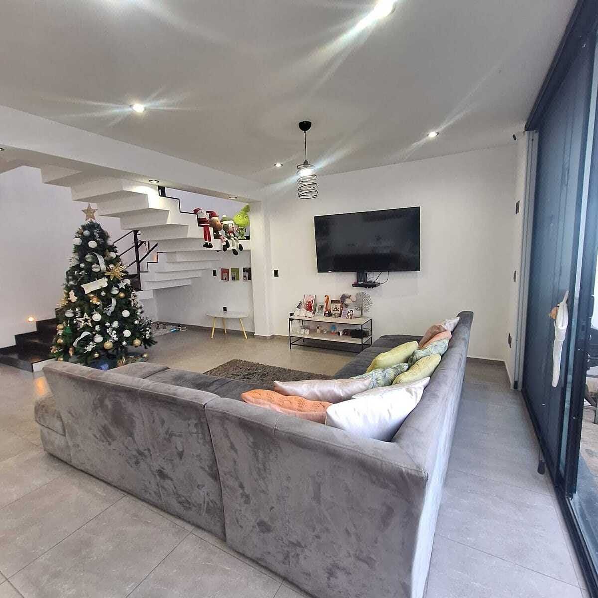 CASA EN VENTA EN PUNTA ALTOZANO II, MORELIA