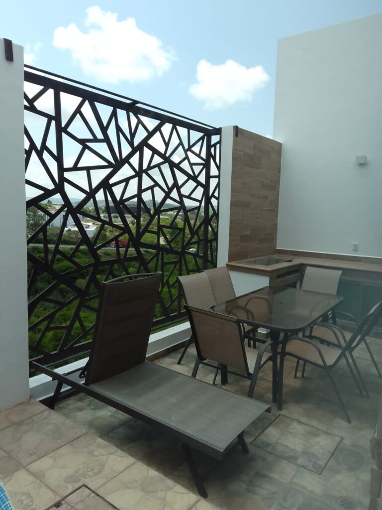 CASA EN VENTA/RENTA EN PASEO DEL PARQUE TRES MARIAS, MORELIA